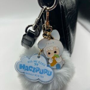 Pop Mart - Hacipupu Snuggle With You Pendant Series